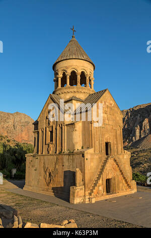 Kloster Noravank, aus dem 13. Jahrhundert, 122 km von der Hauptstadt Eriwan in Armenien gelegen. Stockfoto