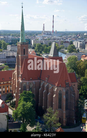 Ostrow Tumski (Dominsel) mit Gotischen kolegiata Krzyza swietego ich Sw Bartlomieja (Stiftskirche Heilig Kreuz und St. Bartholomäus) gesehen Stockfoto