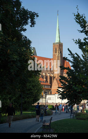 Ostrow Tumski (Dominsel) mit Gotischen kolegiata Krzyza swietego ich Sw Bartlomieja (Stiftskirche Heilig Kreuz und St. Bartholomäus) im W Stockfoto