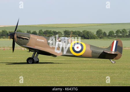 Supermarine Spitfire Mk1 die Anzeige an einem Duxford Air Show im Mai 2017. Nur vier von diesem Modell sind derzeit flugfähig. Stockfoto