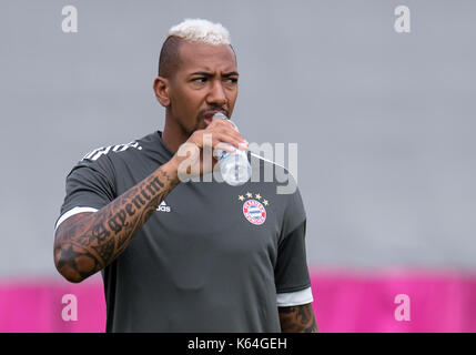 München, Deutschland. 11 Sep, 2017. Jerome Boateng im letzten Training des FC Bayern München in München, Deutschland, 11. September 2017. Bayern München gegen den RSC Anderlecht in der Champions League Gruppenphase spielen am 12. September 2017. Foto: Sven Hoppe/dpa/Alamy leben Nachrichten Stockfoto