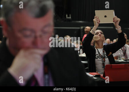 Brighton, UK. 11 Sep, 2017. Teilnehmer die Trades Union Congress TUC-Konferenz 2017 in Brighton, UK, Monday, September 11, 2017. Credit: Lukas MacGregor/Alamy leben Nachrichten Stockfoto