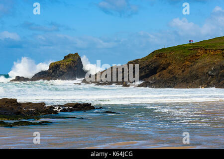 Die Küste von North Cornwall, UK. 11 Sep, 2017. UK Wetter: Gale force Winde zerschlagen, die Küste von North Cornwall im Vereinigten Königreich. Trevone Bay, Constantine Bay und Bedruthen Schritte. Credit: James Pearce/Alamy leben Nachrichten Stockfoto