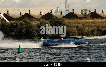 Cardiff, Großbritannien. 9 Sep, 2017. Ntm 12 britischen National Water Ski Racing an der Cardiff Bay, September 2017 Quelle: Graham Hase/alamy leben Nachrichten Stockfoto