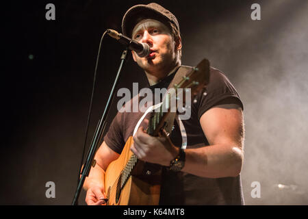 Mailand Italien. 11. September 2017. Der englische Sänger und Songwriter BEN MCKELVEY führt live auf der Bühne im Alcatraz Eröffnung der Show von Mike und die Mechanik Stockfoto