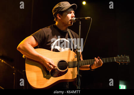 Mailand Italien. 11. September 2017. Der englische Sänger und Songwriter BEN MCKELVEY führt live auf der Bühne im Alcatraz Eröffnung der Show von Mike und die Mechanik Stockfoto