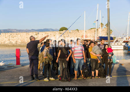 Griechenland, Insel Kos, auf 2015/06/14. Migrantinnen und Migranten, vor allem aus Syrien ankommen Auf der Insel Kos, aus der Türkei. Die Insel Kos ist nur 4 km entfernt von Stockfoto