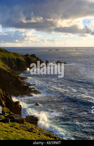 Longship Lighthouse, Longships Lighthouse, Land's End, Cornwall, England, Großbritannien Stockfoto