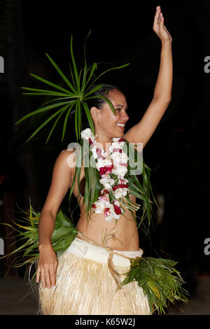 Tänzer, traditioneller Tanz, Insel, Bora Bora, Gesellschaftsinseln, Französisch Polynesien Stockfoto