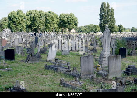 Saint Mary's Catholic Cemetery, Harrow Road, London, Vereinigtes Königreich Stockfoto