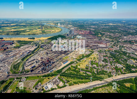 Die ThyssenKrupp Steel Europe AG, Stahlwerk Bruckhausen, Kohle- und Stahlindustrie, Schwerindustrie, Duisburg, Ruhrgebiet, Nordrhein-Westfalen, Deutschland, Duisburg, Stockfoto