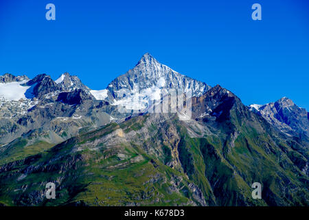 Der Gipfel des Berges Weisshorn, ab Riffelalp über die Angelegenheit Tal gesehen Stockfoto