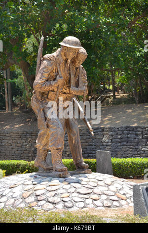 CORREGIDOR, Philippinen - 3. April 2016: "Brothers in Arms"-Statue. Denkmal am pazifischen Krieg Denkmal auf der Insel in der Bucht von Manila. Stockfoto