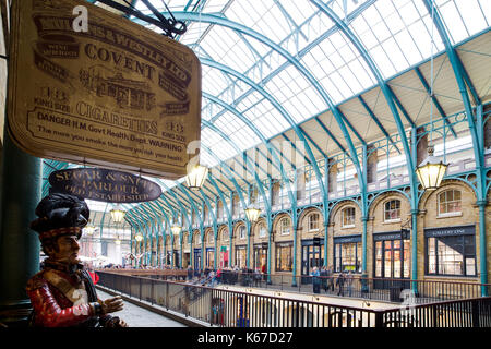 Innenaufnahmen von Covent Garden Stockfoto