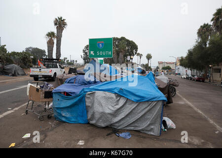 Obdachlose Lager auf der 17th Street in San Diego, Kalifornien Stockfoto