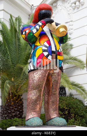 Statue von Miles Davis von Niki De Saint Phalle vor dem Hotel Negresco, Promenade des Anglais, Nizza, Frankreich Stockfoto