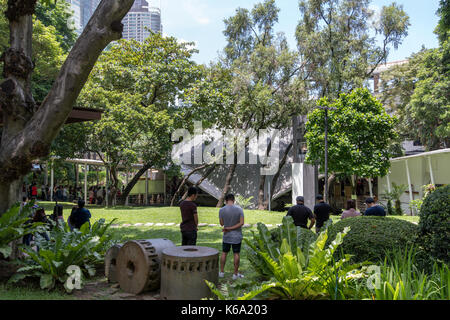 Sep 10, 2017 Menschen bei Sto Niño de Paz Kapelle, Greenbelt, Makati, Philippinen beten Stockfoto