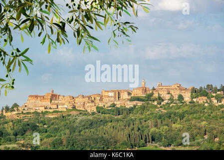 Mittelalterliche Dorf von Montepulciano, Toskana, Italien Stockfoto