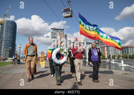 London, Großbritannien. 12. September 2017. Anti-kriegs-Proteste gegen DSEi Arme Fair (Defence and Security Equipment International), dem weltweit größten Waffen-Messe in Excel Centre in East London statt. Credit: Guy Corbishley/Alamy leben Nachrichten Stockfoto