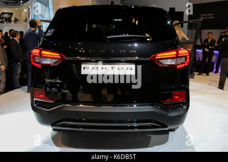 Frankfurt am Main, Deutschland. 12. September 2017. Die ssangyong rexton ist auf der Pressekonferenz vorgestellt. koreanischen Autohersteller ssangyong Motor Company die Neue ssangyong Rexton suv auf einer Pressekonferenz auf der Internationalen Automobil 2017 präsentiert-Ausstellung (IAA) in Frankfurt am Main. Stockfoto