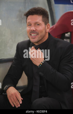 Rom, Italien. 12 Sep, 2017. Rom, Italien. 12. September 2017. Olympiastadion. UEFA CHAMPIONS LEAGUE 2017/2018. MATCH AS Roma vs Atletico Madrid. Diego Simeone während des Spiels Roma vs Atletico Madrid im Olympischen Stadion in der Stadt Rom, Italien. (Credit: Marco iacobucci/Alamy leben Nachrichten Stockfoto