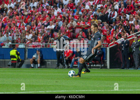 Lissabon, Portugal. 12 Sep, 2017. September 12, 2017. Lissabon, Portugal. CSKA Defender aus Russland Vasily Berezutskly (24) Während des Spiels der 1. Runde des UEFA Champions League Gruppe A, SL Benfica v CSKA Moskau Credit: Alexandre de Sousa/Alamy leben Nachrichten Stockfoto