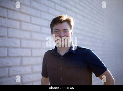 Los Angeles, Kalifornien, USA. August 2017. Andrew Rader, Mission Manager bei SpaceX. Kredit: Ringo Chiu/ZUMA Wire/Alamy Live News Stockfoto