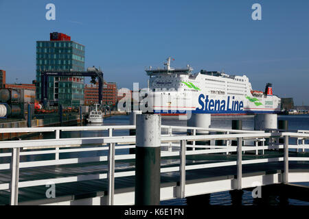 Die Stena Line Fähre Stena Germanica dockte im Kieler Hafen Norddeutschland an Stockfoto