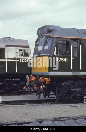 Typ 2 Lokomotive in BR grünen Lackierung neu lackiert Stockfoto