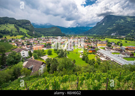 Landschaft Blick auf Dorf Balzers in Liechtenstein Stockfoto