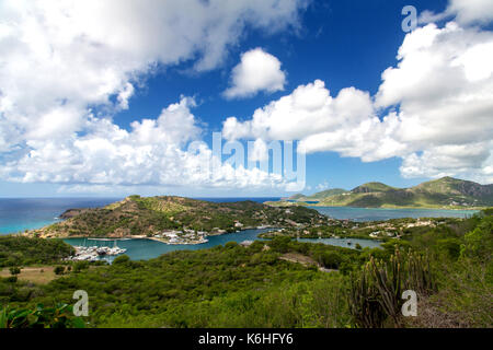 Antigua, Panoramablick auf English Harbour von Shirley Heights Stockfoto