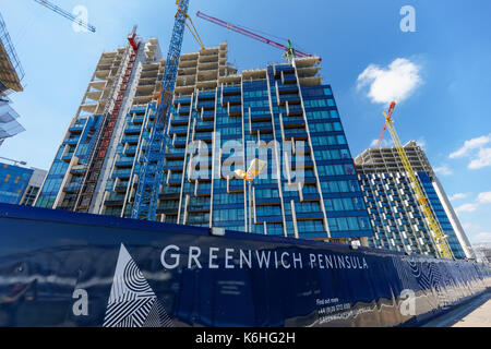 Greenwich Peninsula Wohngebäude im Bau, London England Großbritannien Stockfoto