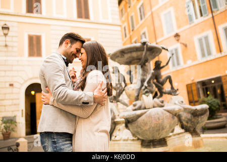 Paar Sightseeing auf Reisen Urlaub in Rom, Italien Stockfoto