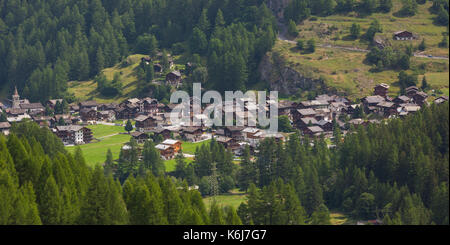 LES HAUDERES, SCHWEIZ - Les Hauderes, einem Schweizer Dorf in der Walliser Alpen. Stockfoto