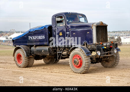 Ein 1952 Pickfords Scammell Bergsteiger, NGF 129, 2017 Great Dorset Steam Fair, Tarrant Hinton, Blandford, Dorset, Großbritannien. Stockfoto