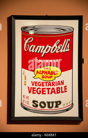 Kunstwerke von Andy Warhol bei Exposition in Agrigent, Sizilien Stockfoto