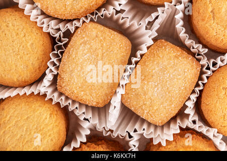 Overhead Foto auf die traditionelle dänische Butter cookies Stockfoto