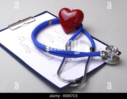 Set aus Metall medizinische Geräte Werkzeuge für die Zähne, Zahnpflege Stockfoto