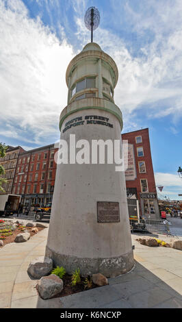 Die Titanic Denkmal Leuchtturm von der South Street Seaport in Lower Manhattan, New York, Stockfoto