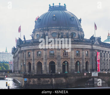 Ansicht der berühmten Museumsinsel im zentralen Bezirk Mitte von Berlin, Deutschland Stockfoto