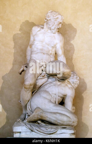 Herkules-Statue und Loggia de Lanzi auf der Piazza della Signoria gesehen vom Palazzo Vecchio Interieur, Italien Stockfoto