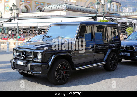 Monte Carlo, Monaco - 17. Mai 2016: Luxus schwarzen SUV Mercedes G 63 AMG Vor dem Kasino von Monte Carlo in Monaco geparkt Stockfoto