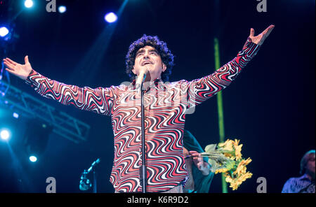 Moncalieri, Italien. 12 Sep, 2017. Die Italienische Band Elio E Le storie TESE führt im Arena 45 in Moncalieri bei 45° Nord Entertainment Center Credit: Alberto Gandolfo/Alamy leben Nachrichten Stockfoto