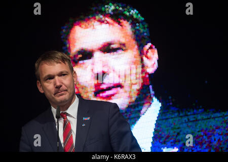 Der Vorsitzende der Partei Alternative für Deutschland (AfD) in Sachsen-Anhalt, André Poggenburg, spricht auf einer Wahlkampfveranstaltung in Magdeburg, Deutschland, 12. September 2017. Foto: Klaus-Dietmar Gabbert/dpa-Zentralbild/ZB Stockfoto