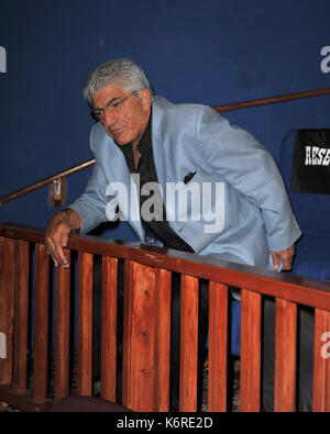 FORT LAUDERDALE, FL - Januar 08: Frank Vincent kommt an das Screening der Gattung bei Cinema Paradiso. GENIUS auf Halten ist ein Dokumentarfilm von Frank Vincent (Goodfellas, Casino, Raging Bull), erzählt die epische Geschichte von Walter L. Shaw, ein technisches Genie, das mehr als ein halbes Jahrhundert vor, Technologie, die rudimentäre Telefon System der 50er Jahre in den Grundstein des heutigen Schneide Telekommunikations-industrie verwandelt erfunden erzählt. AT&T statt einem Würgegriff Monopol. Am 8. Januar in Fort Lauderdale, Florida, 2009. Quelle: MPI122/MediaPunch Stockfoto