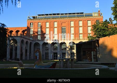 Italien, Lombardei, Mailand, Triennale Design Museum, in der Nähe der Sempione Park, der 1933 von dem Architekten Giovanni Muzio, hosts Ausstellungen zeitgenössischer Kunst Stockfoto