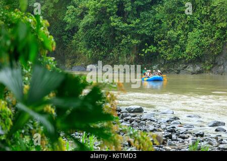 Costa Rica, Provinz Limon Limon, Rio Pacuare Tal, Pacuare Lodge, Rio Pacuare Rafting Stockfoto