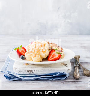 Frühstück mit Scotch Pfannkuchen Stockfoto