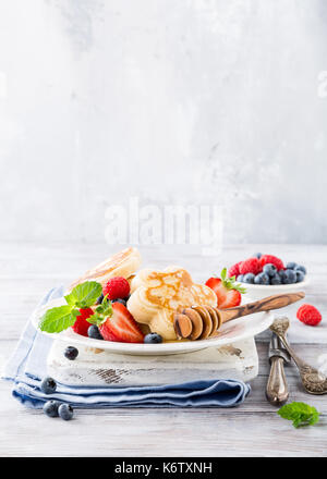 Frühstück mit Scotch Pfannkuchen Stockfoto