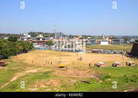 Galle, Sri Lanka - Januar 8, 2017: Ein Cricket Spiel in der Stadt Galle, Sri Lanka. Stockfoto